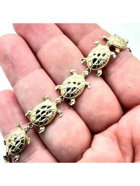 14K Gold Bracelet Turtle Design Ocean Beach Luxury 7.25"